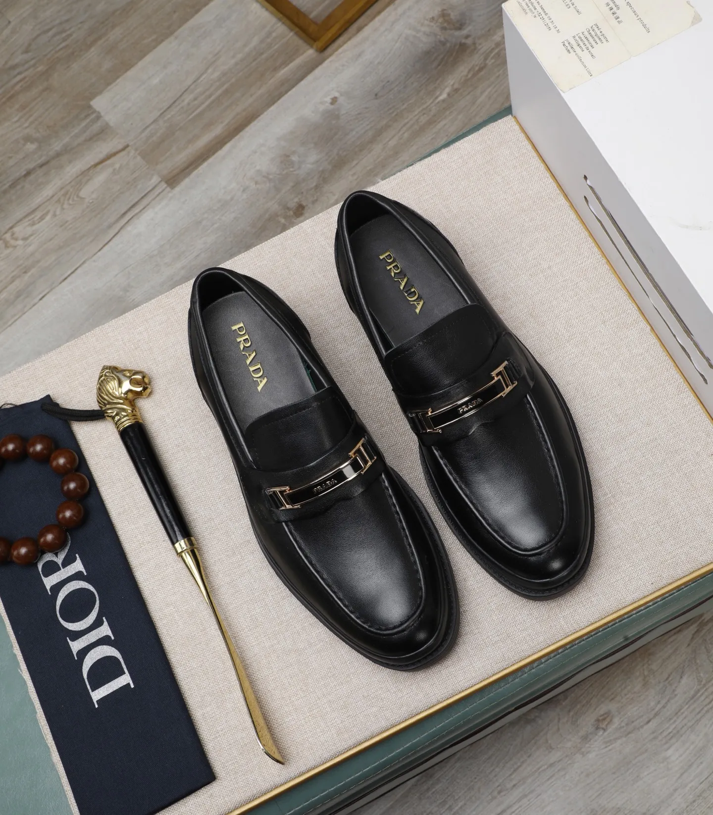 Men's men's shoes 💰540 (water-dyed cow leather) 📛📛PRADA high-end counter's latest formal business leather shoes 👔original and highest quality! Imported from Italy 🇮🇹 first-layer calfskin fabric ➕ cowhide lining Original outsole Formal size: 38➖44 (45 customized)